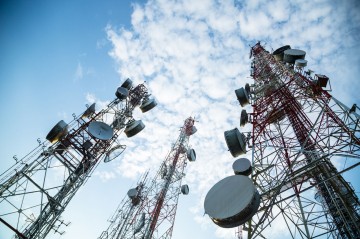 Telecommunication mast 